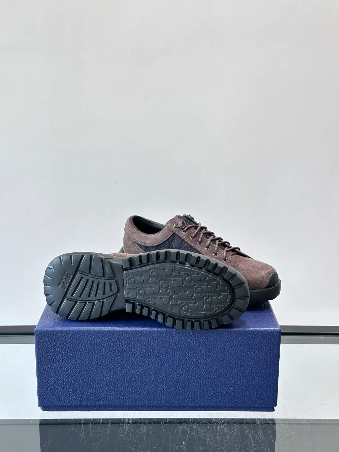 Men's shoes 💰p560 "Dio＊" Combat Derby Shoes Dior Combat Derby Shoes, black calfskin + Dior Oblique embroidery, highly recognizable. Shoelaces + technical zippers make it easy to put on and take off. The EVA hybrid soles are light and comfortable, with a sense of sportiness and fashion. They are great for daily wear or sports. They are the perfect combination of high fashion and functionality. size: 39-44 (38.45 customized)